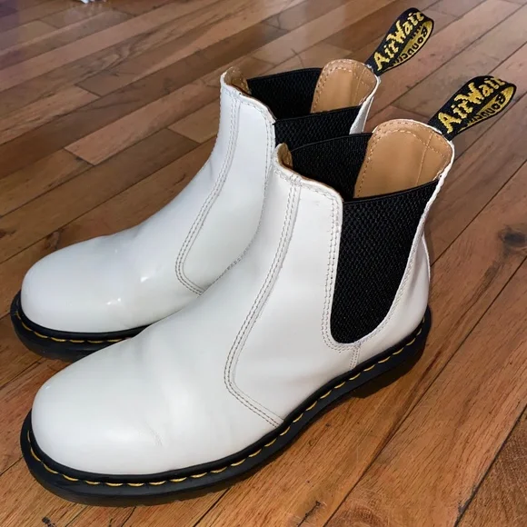 Dr. Martens White Leather Chelsea Boots with Yellow Stitching Dr. Martens | Shoes | Doc Martens 2976 Yellow Stitch Smooth  main image 3